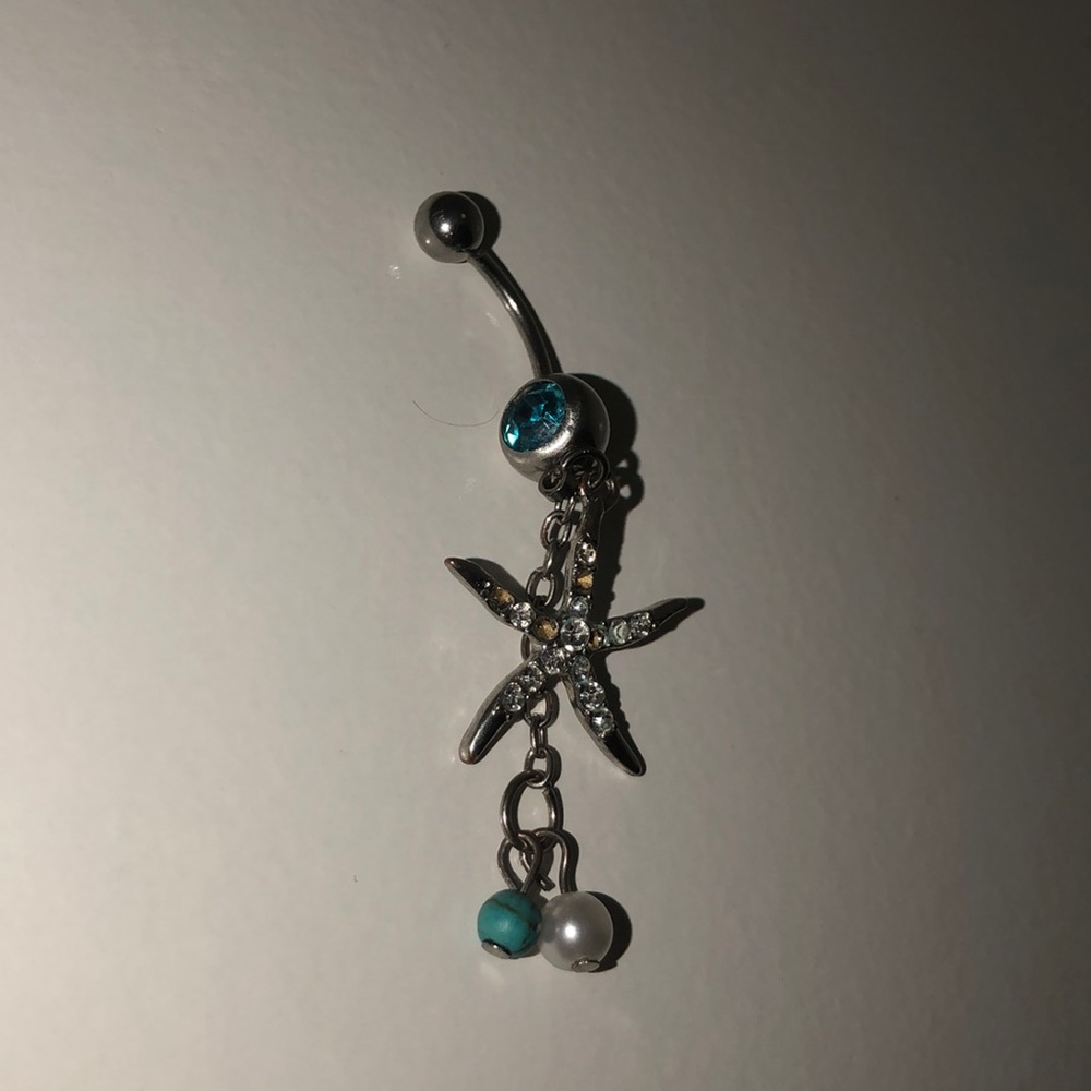 Belly Buttony Piercing (star fish)